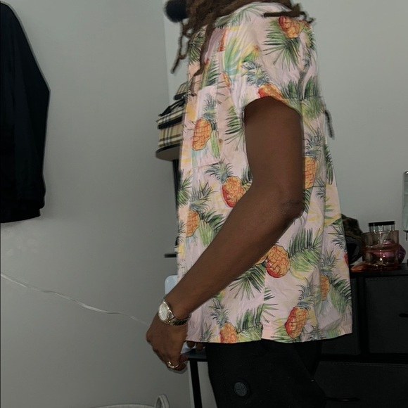 Tropical Pineapple Print Shirt - Picture 3 of 7